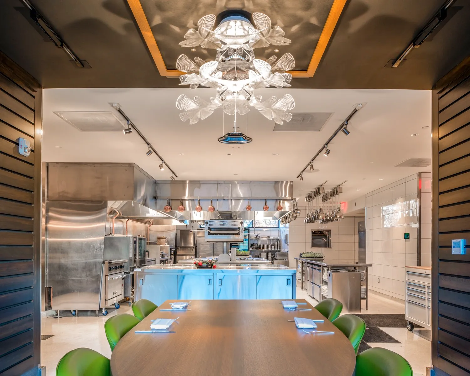 Oak Park private dining room with chandelier